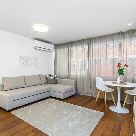 Bombarda I By Innkeeper Apartmán