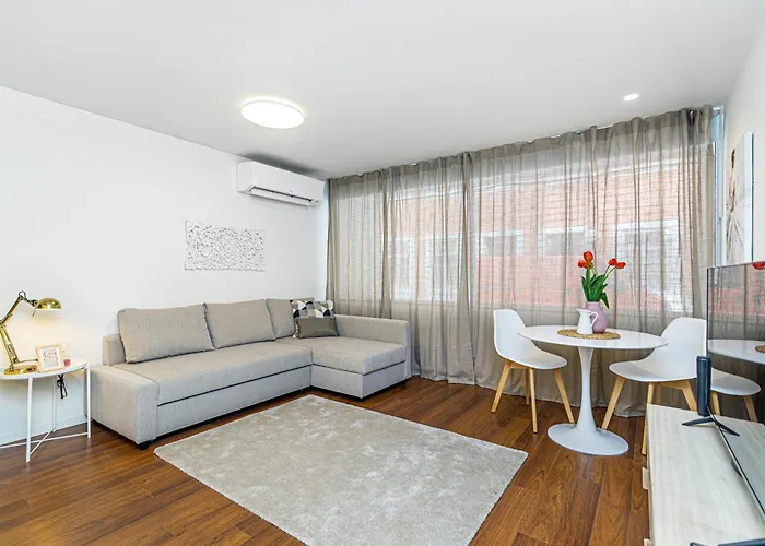 Bombarda I By Innkeeper شقة